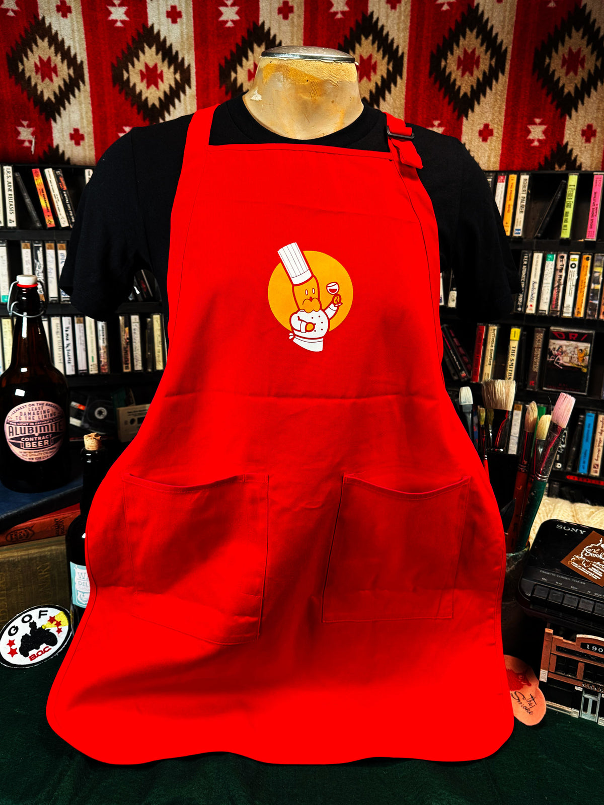 Téodor Apron, Red